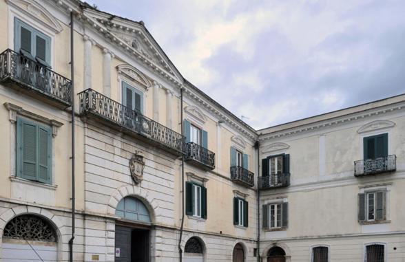 מלון איסרניה Il Palazzotto מראה חיצוני תמונה